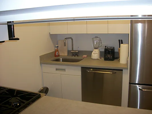 Rented by Nest Seekers International | media 8