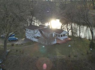 33 Redbud Ln, Lincoln, IL