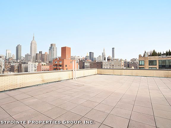 3rd image of 160 7th Ave #202