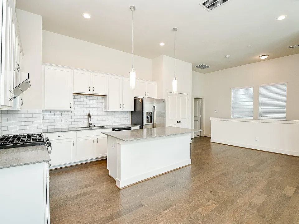 9444 Kerrwood Ln
