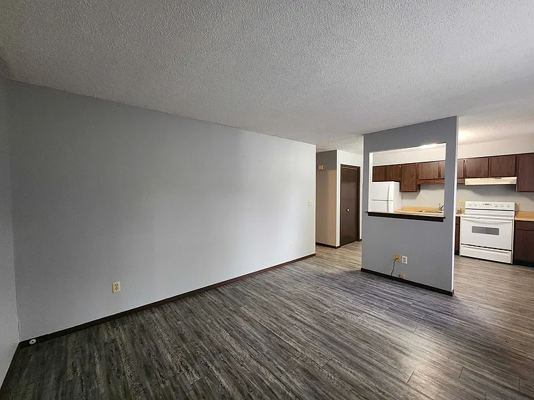515 Dewey Ave #3 — Photo 1