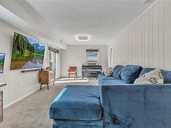 5th image of 2363 Oak Ridge Ct