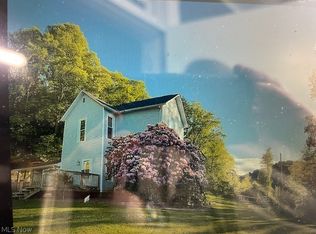 76 Randolph St, Salem, WV 26426
