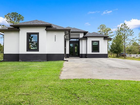 2nd image of 5492 Everglades Blvd N