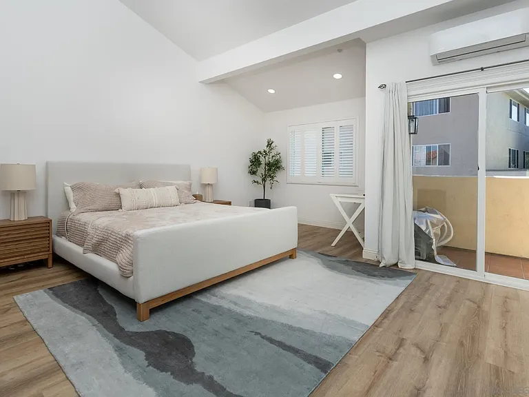 241 S Sierra Ave — Photo 26