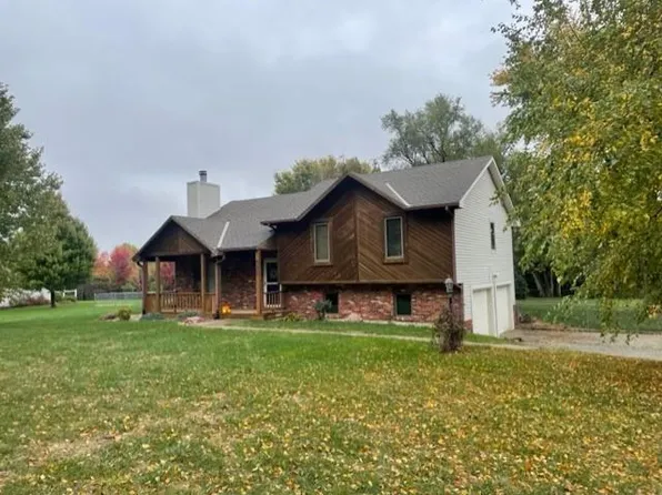 3805 N Woodbine Rd, Saint Joseph, MO 64505