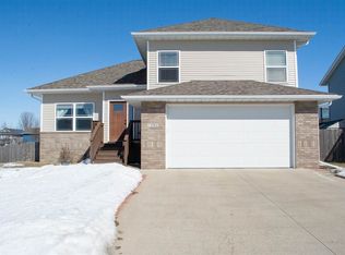 1506 Hemingway Ln, Iowa City, IA