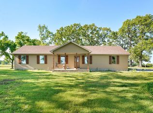 18519 Farm Road 2000, Aurora, MO 65605