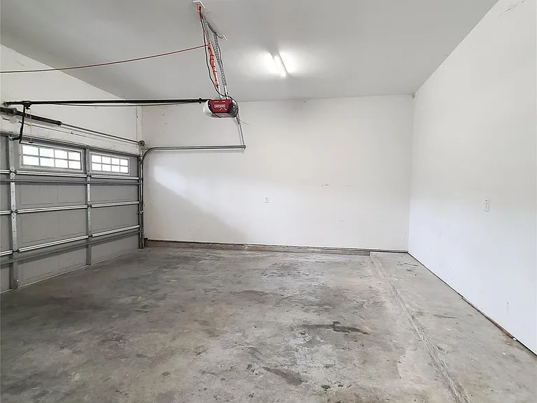 855 Mathis St — Photo 26