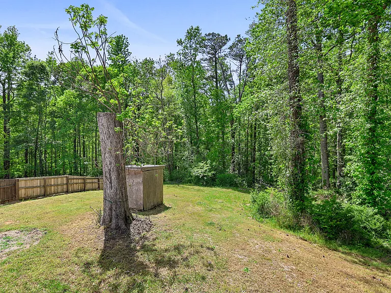 715 Corinth Rd — Photo 48