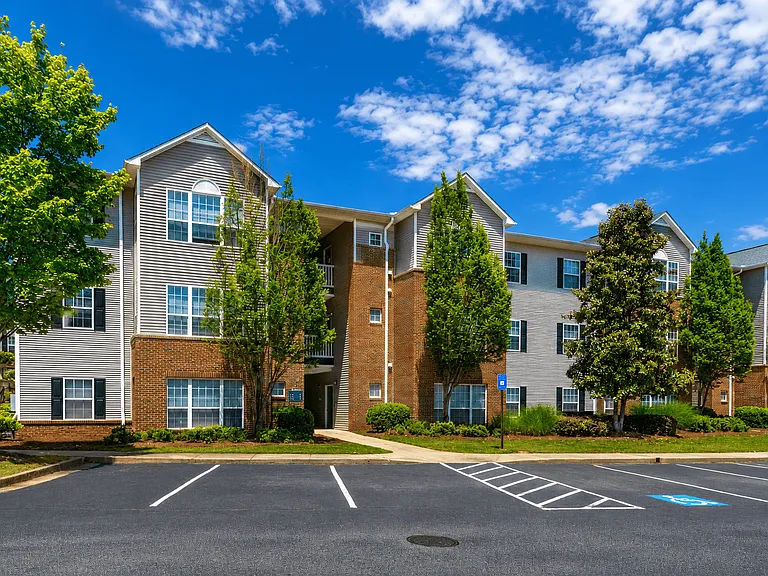 Orchard Springs Apartment Homes — Photo 39