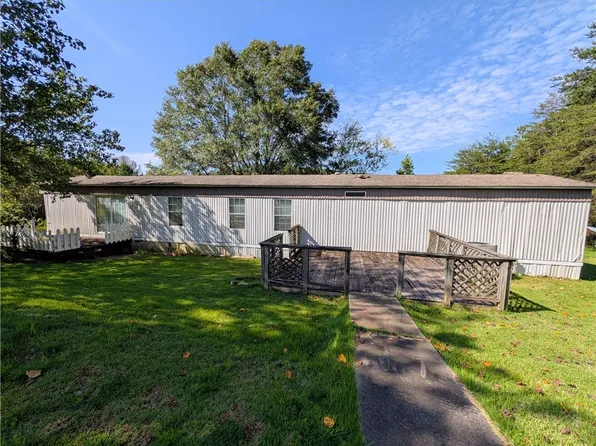 101 Bradley Dr, Liberty, SC 29657