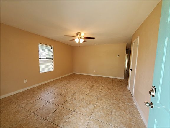 2nd image of 203 W Goforth St