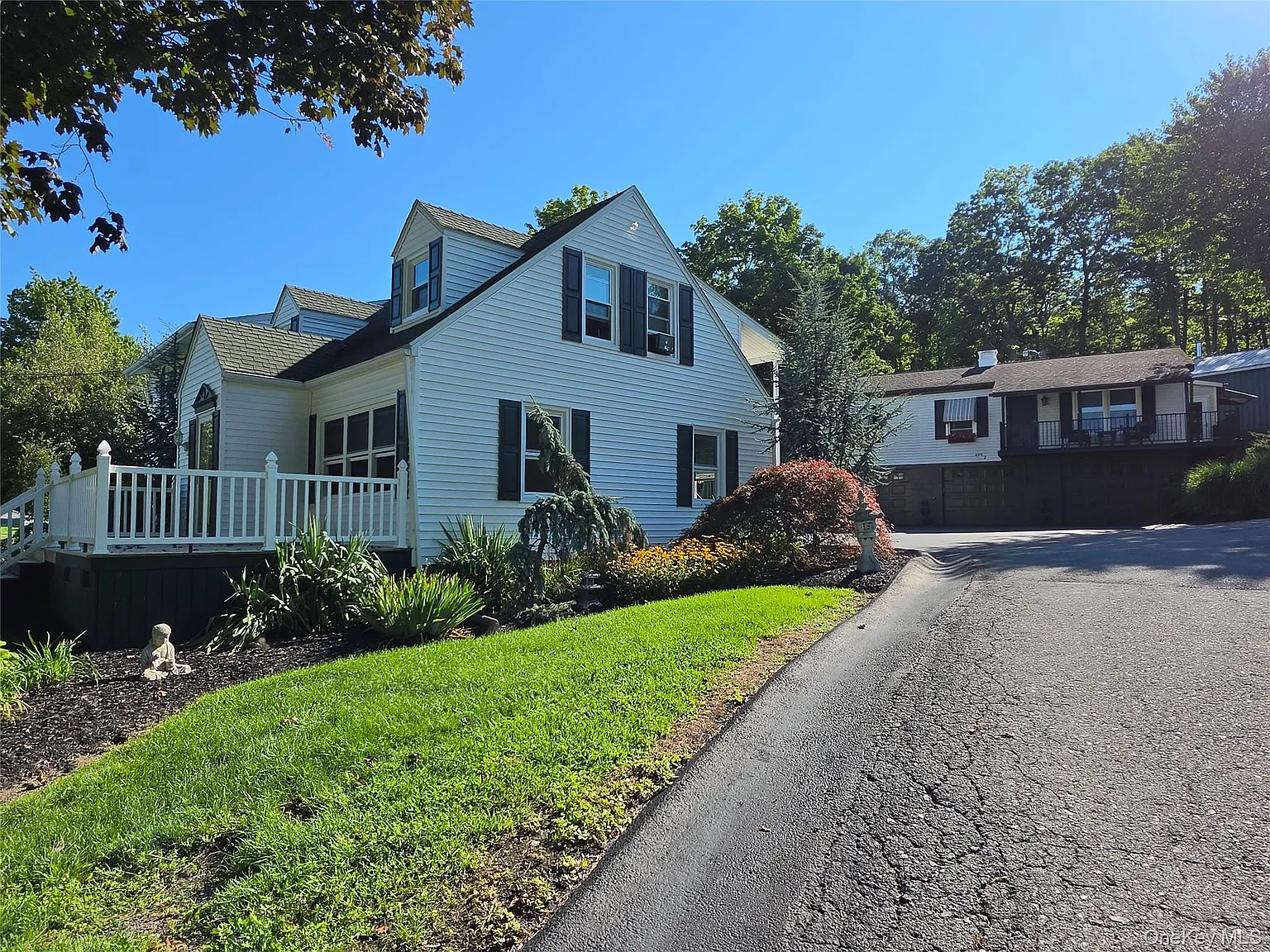 2 bed, 1.0 bath, 864 sqft, $2,000 — Photo 3