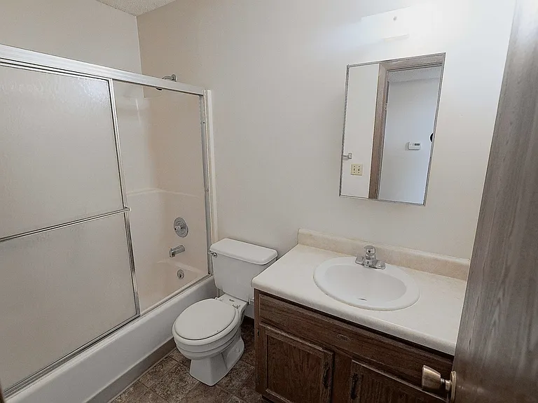 4615 Meredeth St #11 — Photo 10