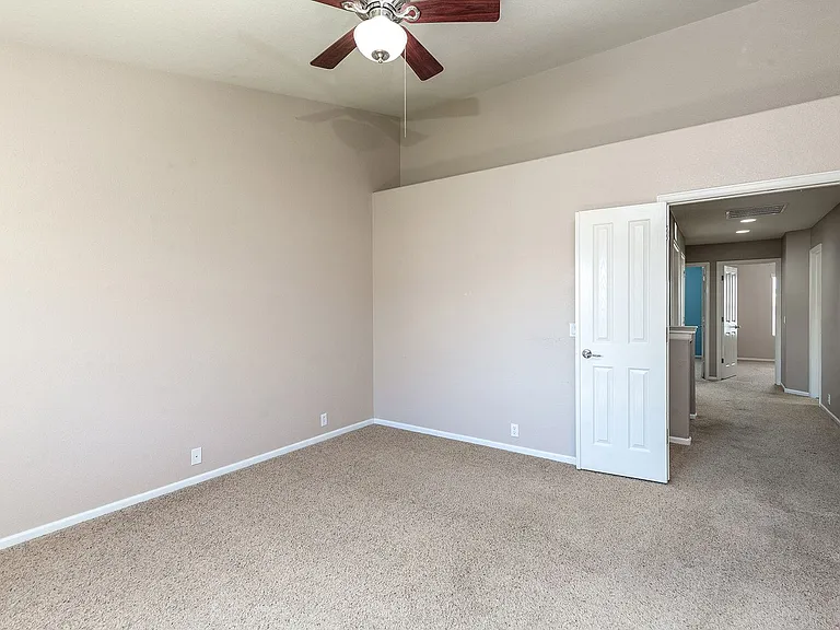 7230 Red Sand Grv — Photo 14