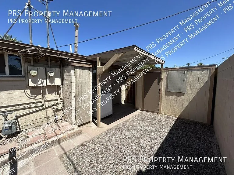 761 N Delaware St #A — Photo 24