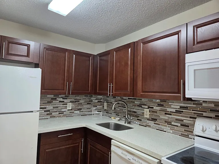 10709 Cleary Blvd #304 — Photo 3