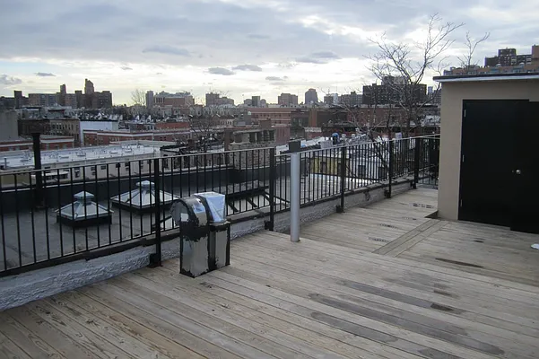 Rented by Corcoran | media 27