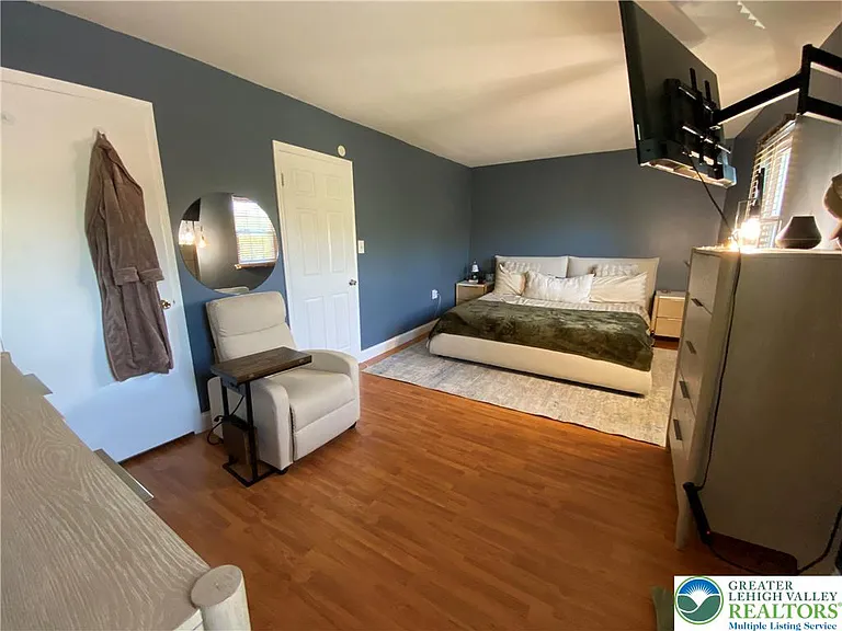 1656 Angela Dr — Photo 10
