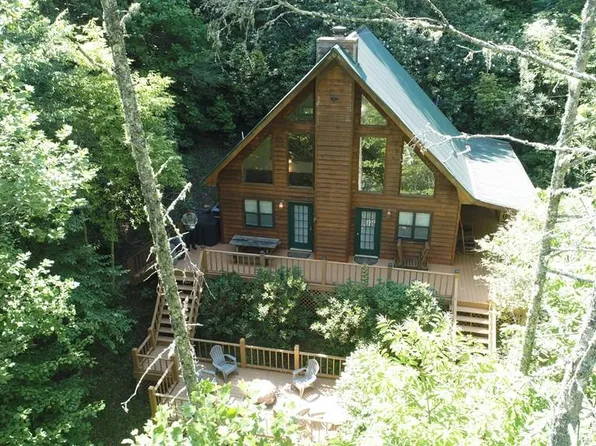 34 The Pnes, Robbinsville, NC 28771