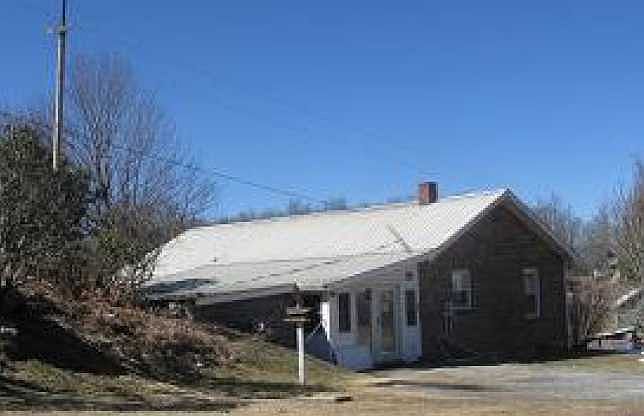 2nd image of 508 Marion Cornett Rd