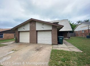 525 Wild Wind Rd, Edmond, OK 73003