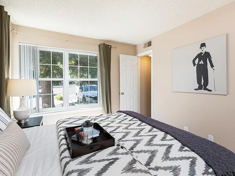 Concordia Apartments — Photo 7