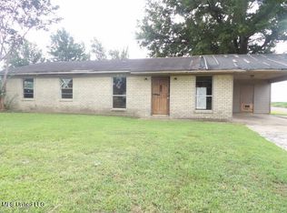 1316 Melrose Cv, Clarksdale, MS 38614