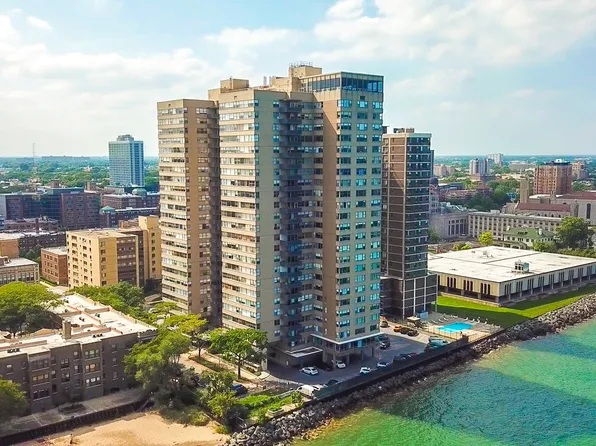 6301 N Sheridan Rd APT 24E, Chicago, IL 60660
