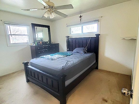 5th image of 2500 Dakota Rd