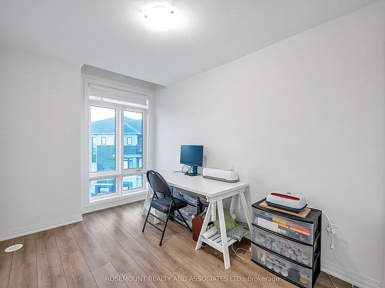 9 Esquire Way — Photo 24