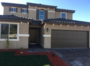 1354 Steven Ln, Madera, CA 93637