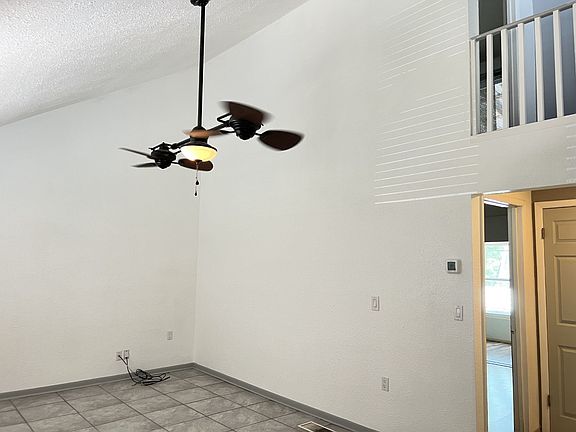 3rd image of 7759 Canal Ave