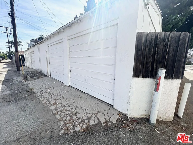 940 Milwood Ave — Photo 17