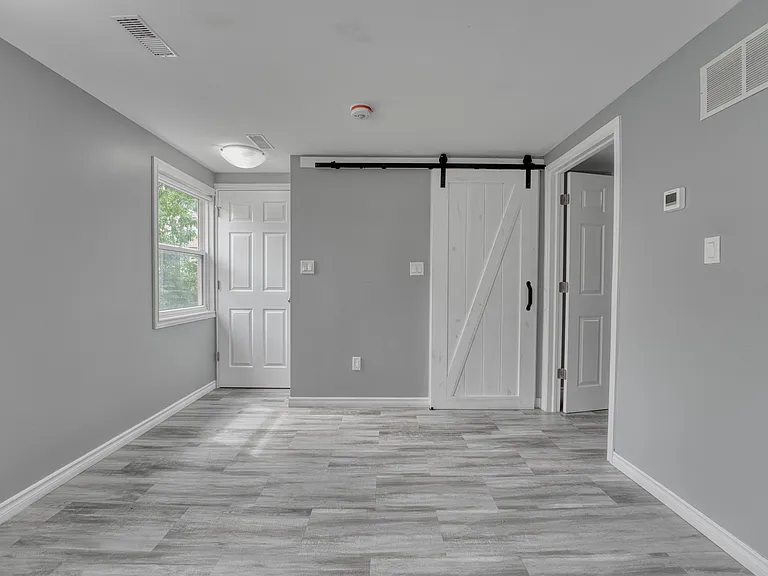 17 Kirk St #2 — Photo 11