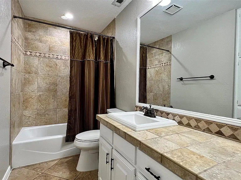 5837 Secrest Dr — Photo 15