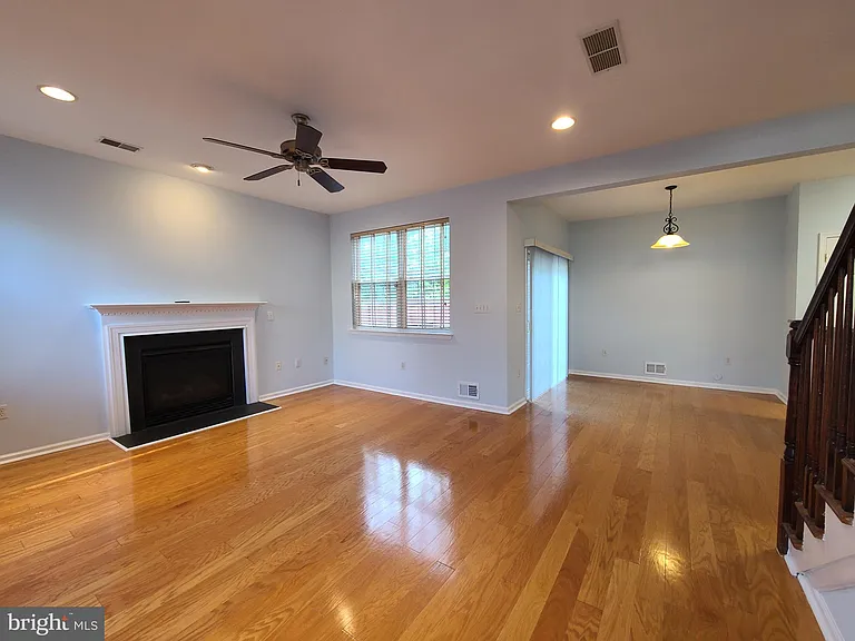 16 Scarlet Oak Dr — Photo 9