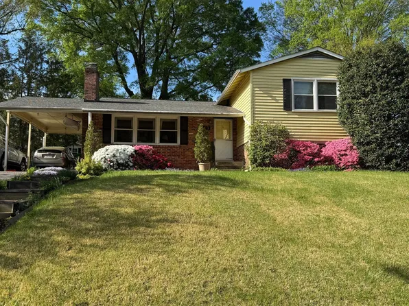 919 Neal Dr, Alexandria, VA 22308