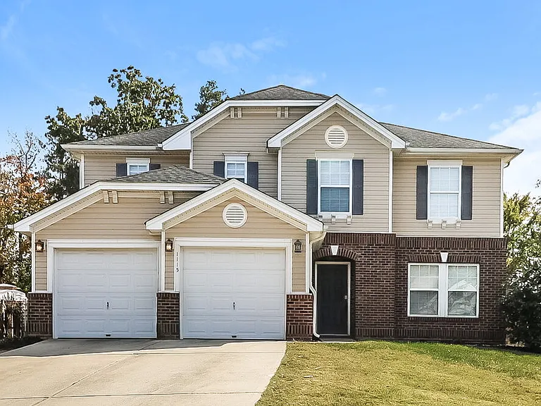 1115 Jade Glen Dr — Photo 1