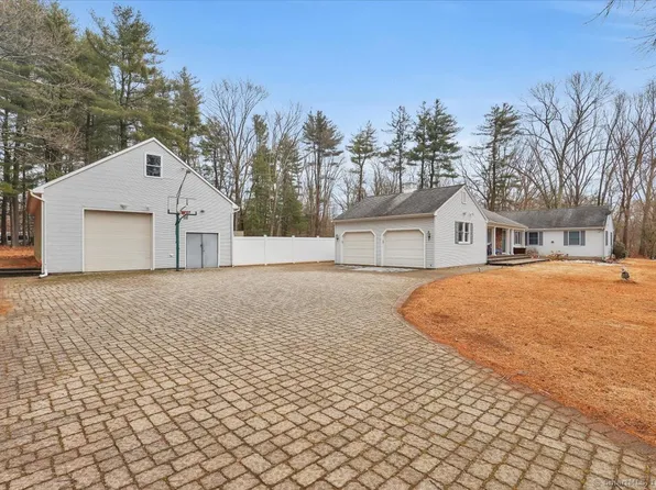 395 Dunham Street, Southington, CT 06489