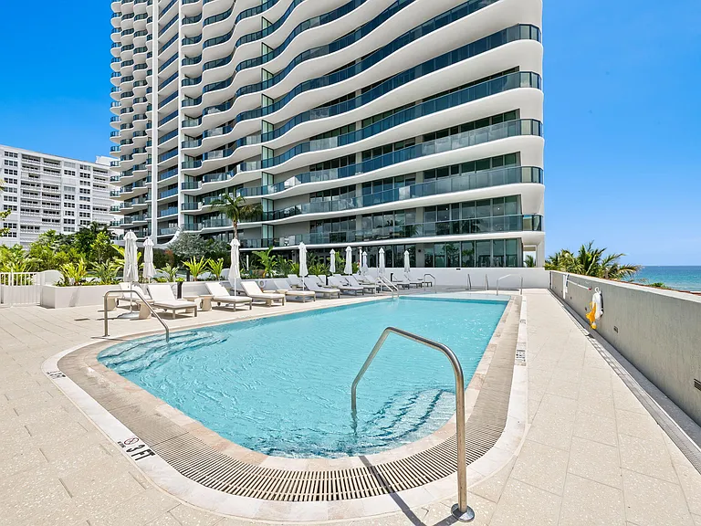 900 N Ocean Blvd #906 — Photo 45
