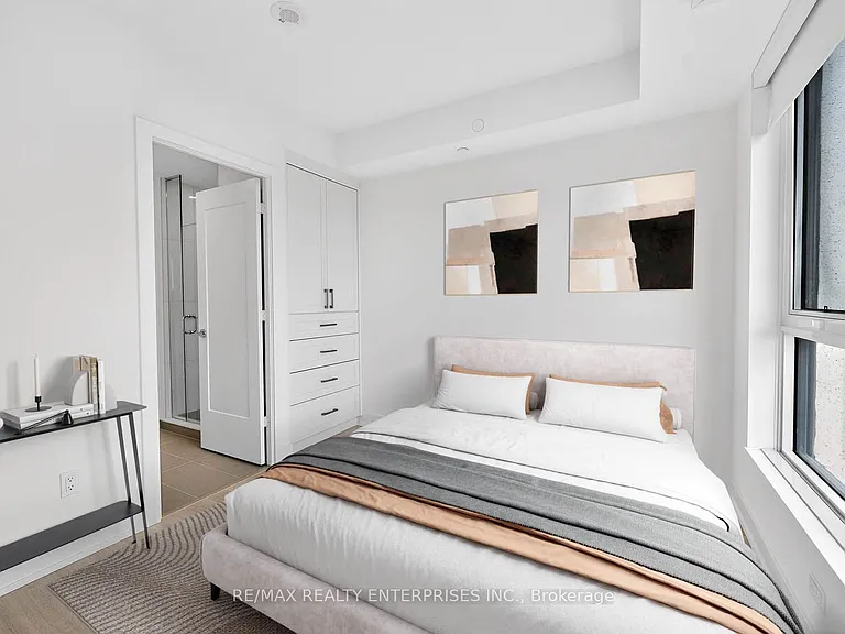60 Central Park Dr #2404 — Photo 14