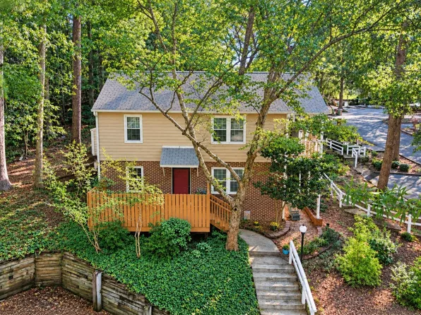 128 Drummond Pl, Cary, NC 27511