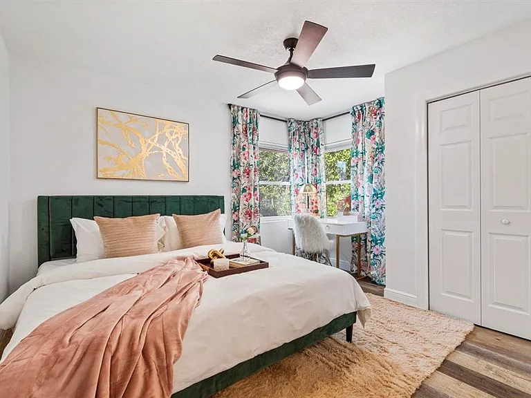 2402 W Cypress St — Photo 8