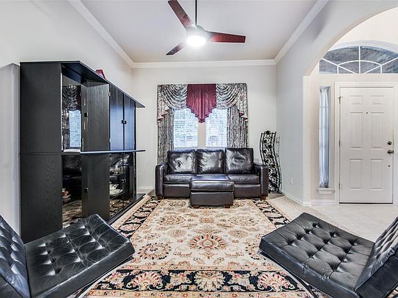 5th image of 5636 Glenview Ln