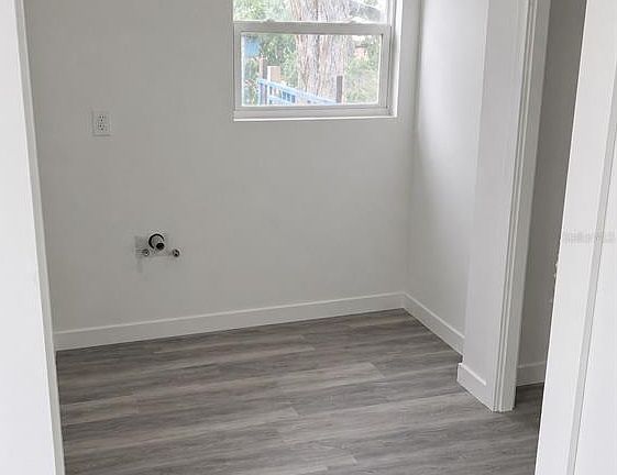 5th image of 2859 Orange St