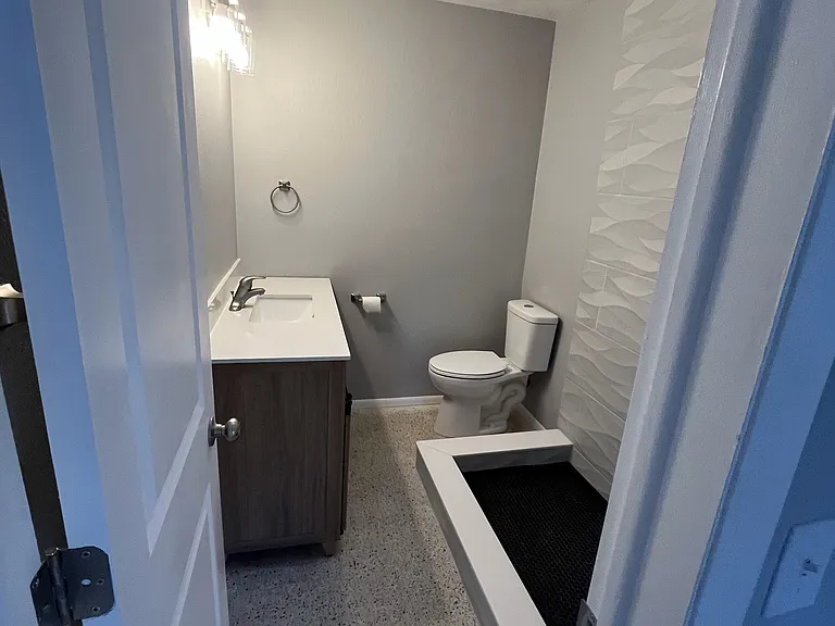 1128 W Lotus Dr — Photo 6