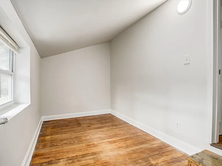 3817 S Benton Ave — Photo 19