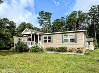 699 Pond Rd, Rocky Point, NC 28457